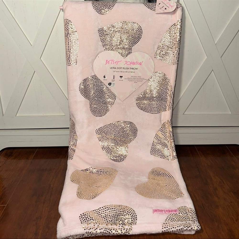 Betsey Johnson Pink Heart Plush Throw Blanket